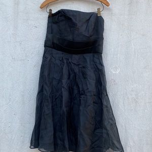 White House Black Market tube top strapless black dress 100% silk size 10
